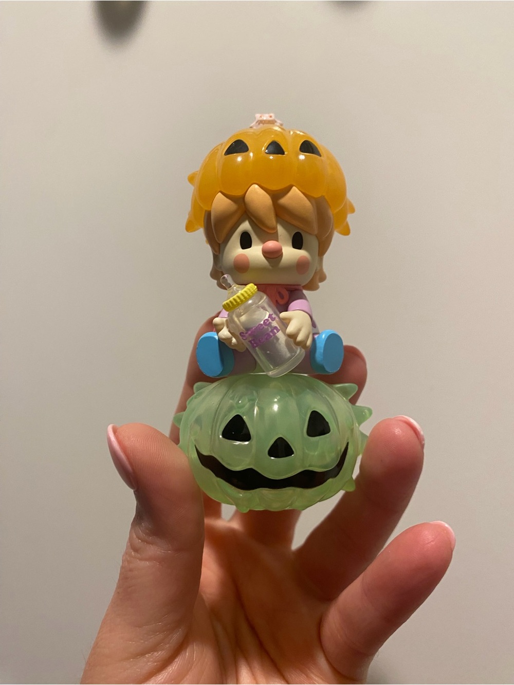 POP MART Sweet Bean Halloween Figure w/ card - NWOB